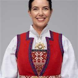 Bringe og sølv Tysnes jentebunad